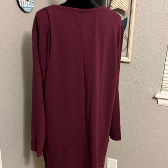ATHLETIC WORKS Burgundy side slit Tunic!! Size 1X NWOT - Picture 2 of 6